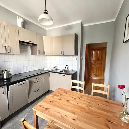 Akacja Centrum Apartman *